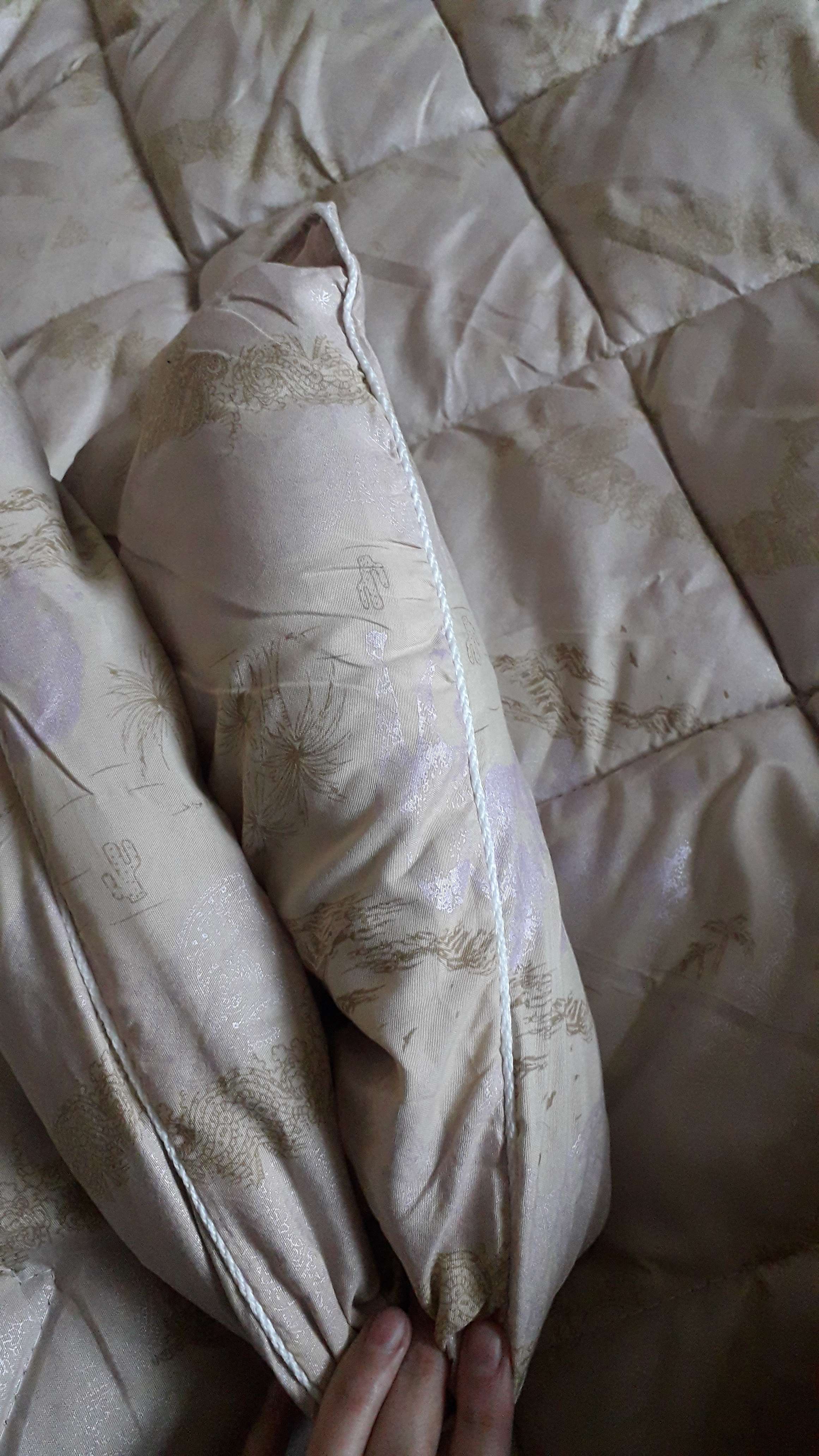 Фотография покупателя товара Одеяло зимнее 140х205 см, шерсть верблюда, ткань глосс-сатин, п/э 100% - Фото 12