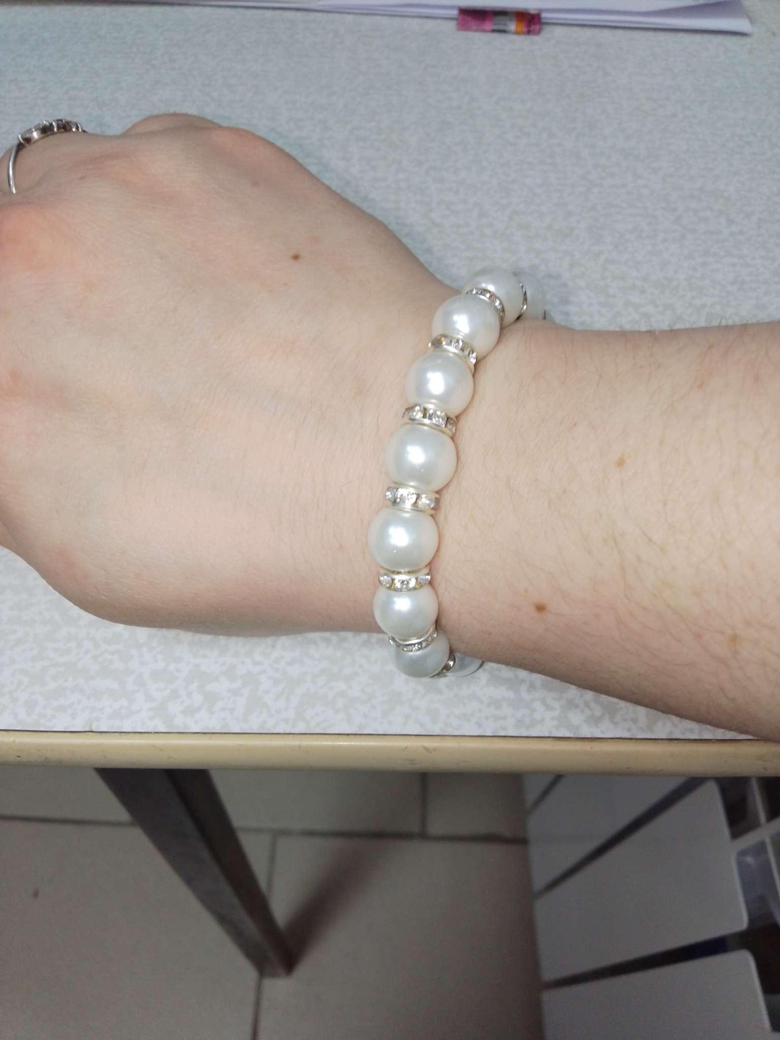Фотография покупателя товара Браслет жемчуг «Невеста» со стразами, шар № 10, цвет белый, d=5,5 см - Фото 1