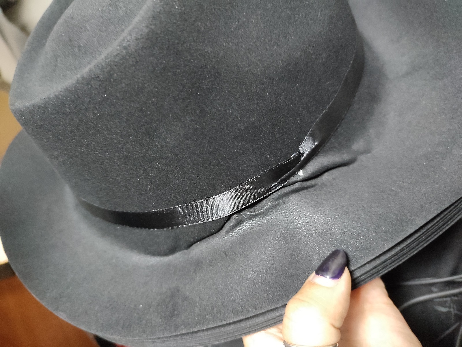 Фотография покупателя товара Карнавальная шляпа с кантом, р-р 56-58 см, цвет чёрный - Фото 8