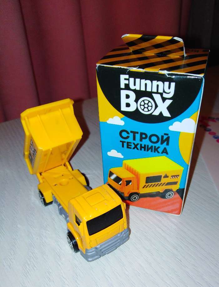Фотография покупателя товара Игровой набор Funny Box «Строй техника»: карточка, фигурка, лист наклеек - Фото 1