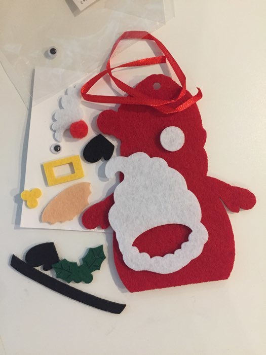 Фотография покупателя товара Набор для творчества - создай ёлочное украшение из фетра «Дед мороз с мешком подарков» - Фото 1