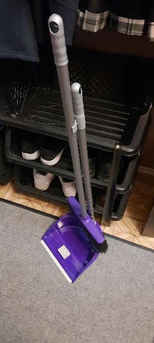 Фотография покупателя товара Щётка для пола с совком «Ленивка. Люкс», цвет фиолетовый - Фото 4