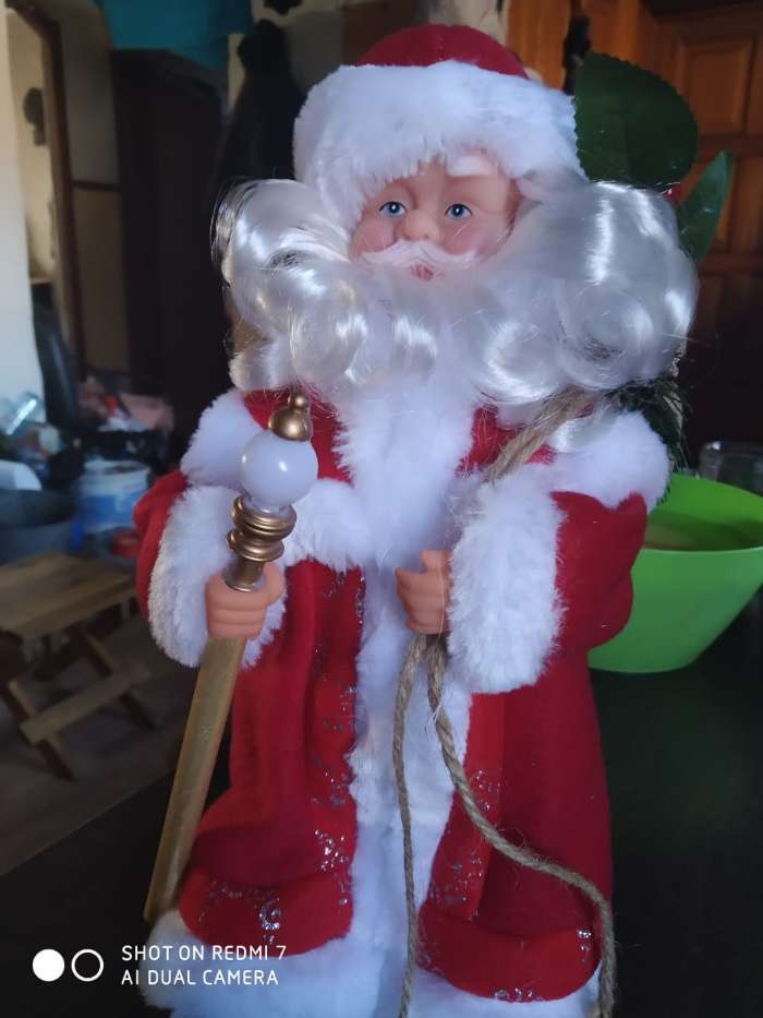 Фотография покупателя товара Дед Мороз "В красной шубе, с посохом" 27 см - Фото 2