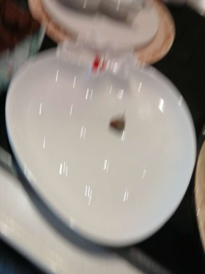 Фотография покупателя товара Блюдо фарфоровое с соусником Magistro «Бланш. Клубника», d=25 см, цвет белый