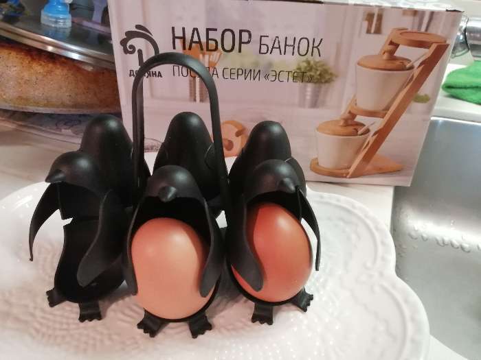 Фотография покупателя товара Подставка для яиц «Пингвинчики», 12×15×13 см, цвет чёрный - Фото 3