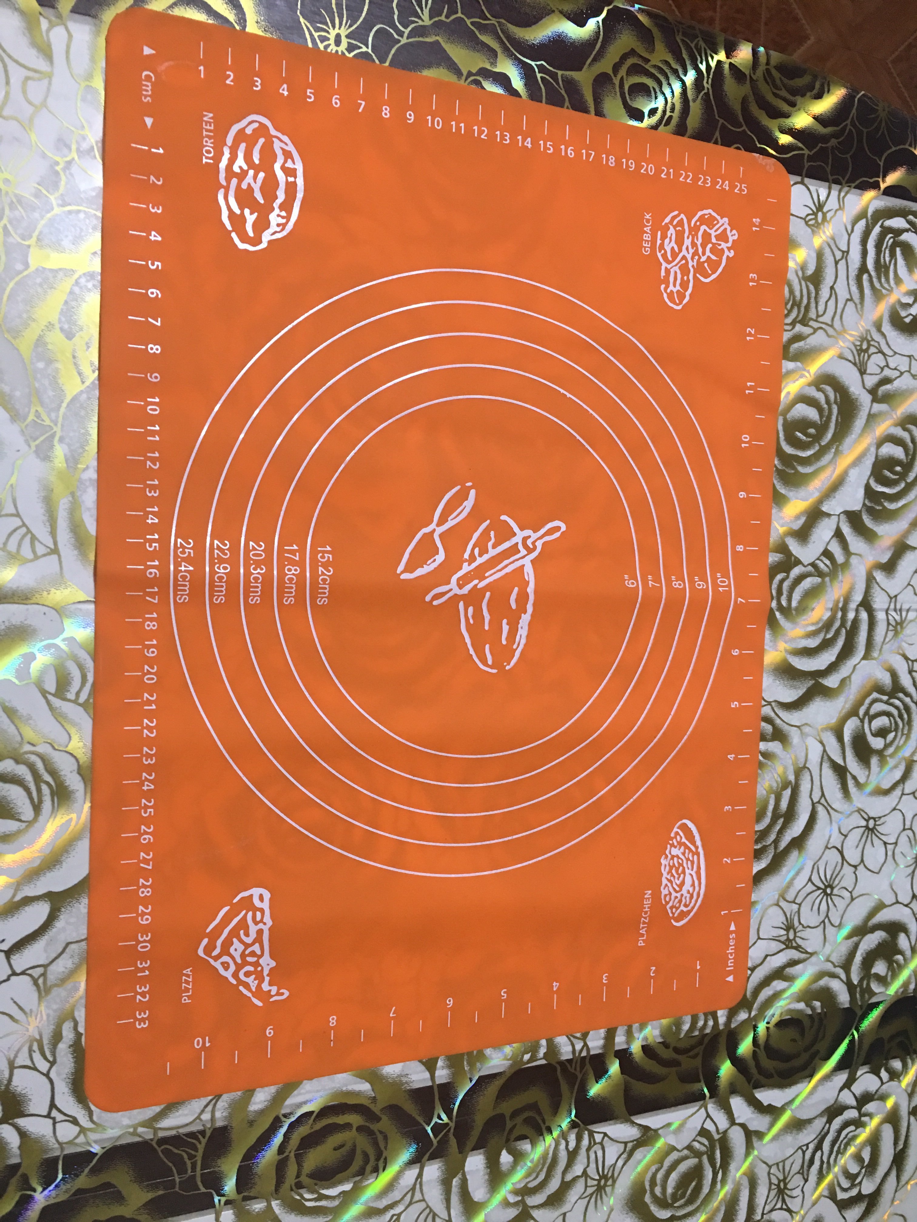 Фотография покупателя товара Коврик с разметкой Доляна «Эрме», силикон, 28×25,5 см, цвет МИКС - Фото 9