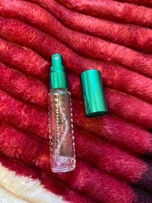Фотография покупателя товара Флакон стеклянный для парфюма «Плетение», с распылителем, 5 мл, цвет МИКС - Фото 7