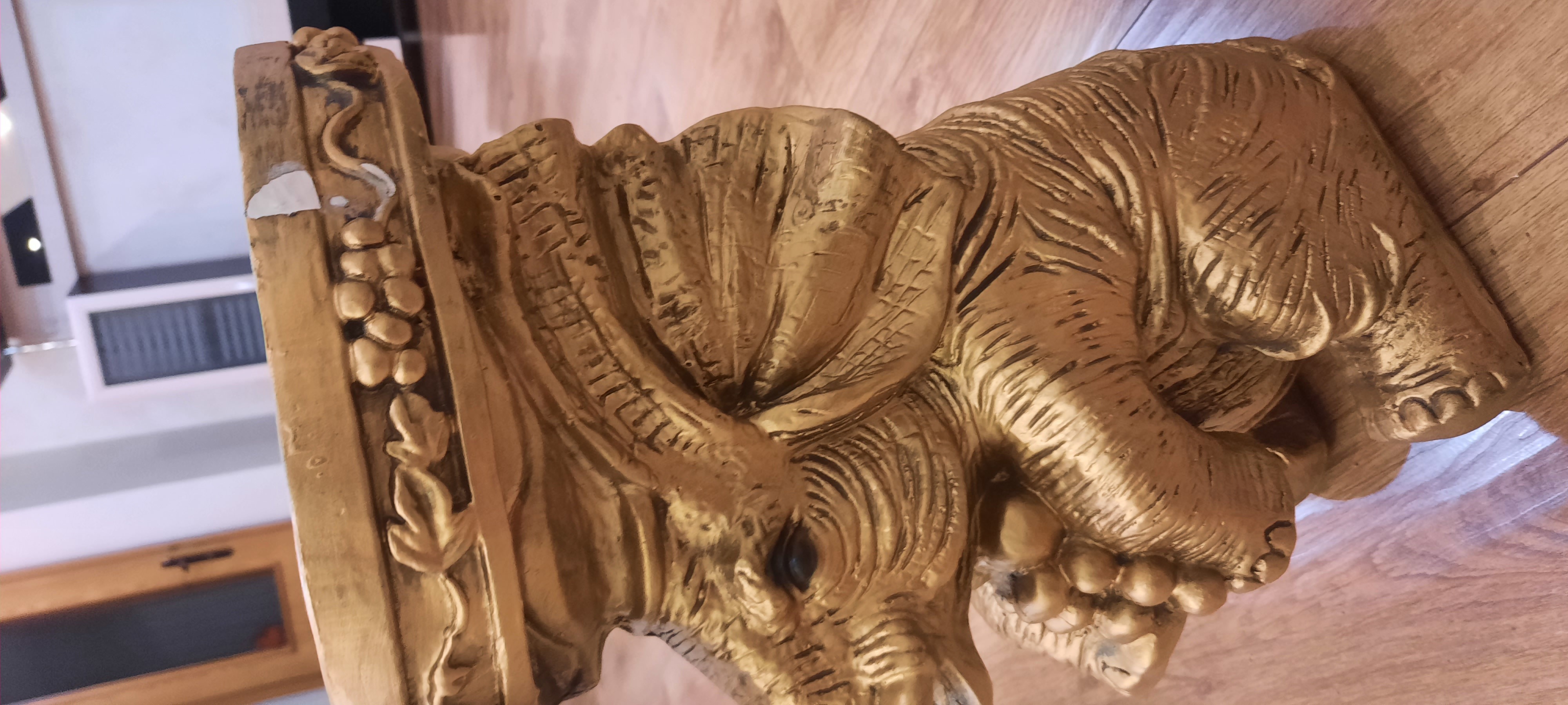 Фотография покупателя товара Фигура - подставка "Слон сидя" бронза, 34х26х44см