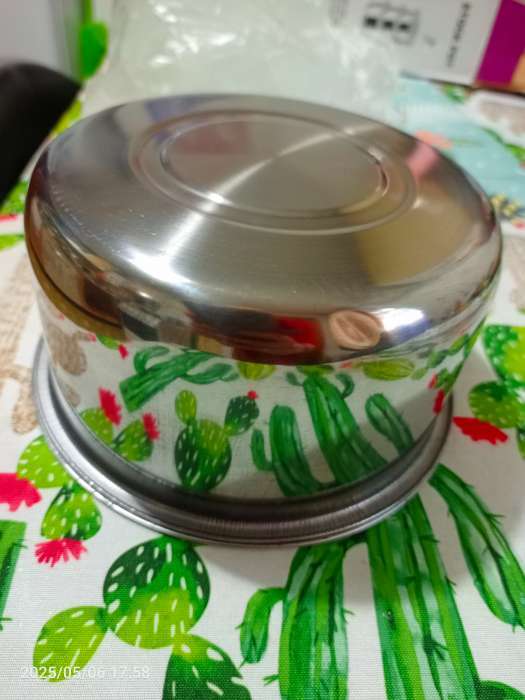 Фотография покупателя товара Набор мисок из нержавеющей стали с крышками 3 шт.: 0.75 л, 1 л, 1.45 л, d=15 см, d=16.5 см, 18.5 см - Фото 10