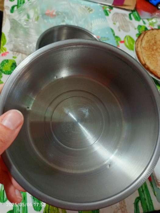 Фотография покупателя товара Набор мисок из нержавеющей стали с крышками 3 шт.: 0.75 л, 1 л, 1.45 л, d=15 см, d=16.5 см, 18.5 см - Фото 13