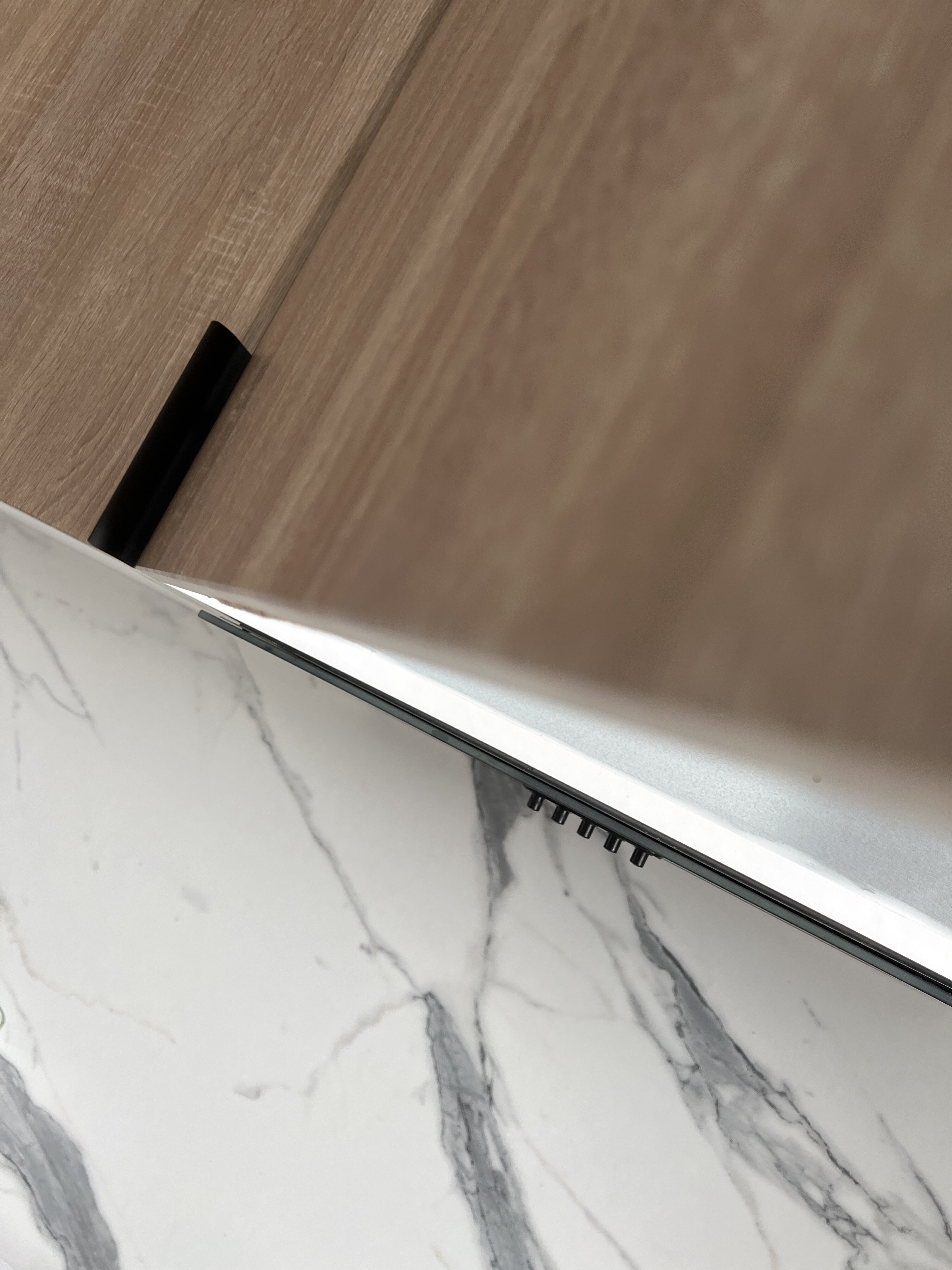 Фотография покупателя товара Кухонный гарнитур прямой трёхуровневый в потолок «Лайн 50», 3000 мм, цвет белый/обсидиан/дуб сонома/мрамор белый - Фото 30