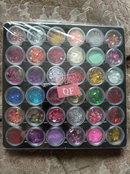 Фотография покупателя товара Набор для декора, в пластиковом органайзере, 36 баночек, разноцветные - Фото 1