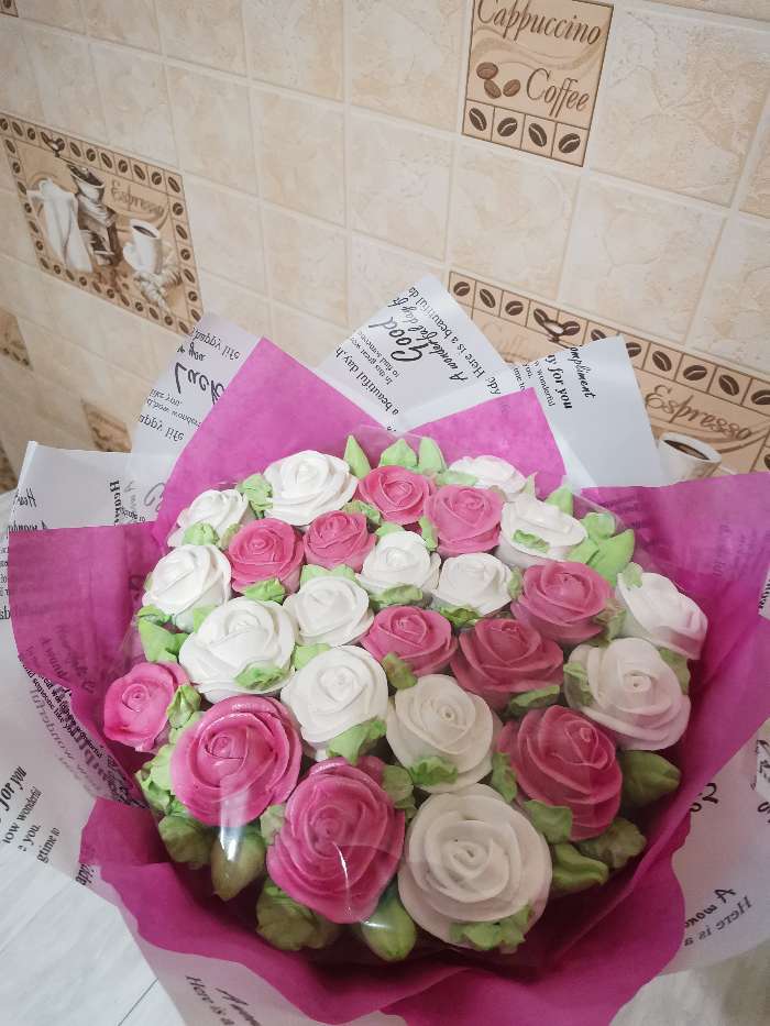 Фотография покупателя товара Пленка для цветов "Удачи", белый, 58 см х 10 м - Фото 6