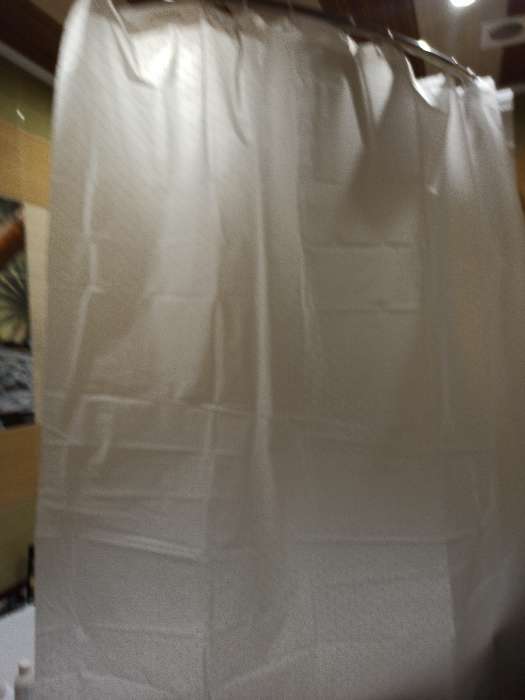 Фотография покупателя товара Штора для ванны Доляна «Горошек», 180×180 см, EVA, цвет белый - Фото 2