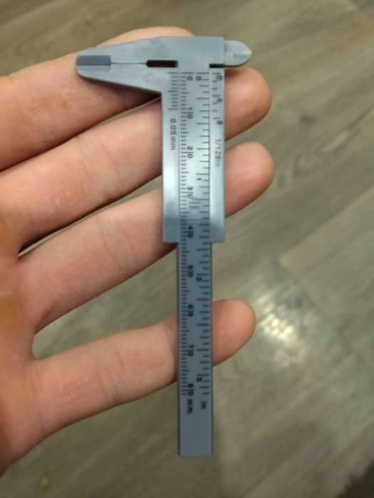 Фотография покупателя товара Штангенциркуль ЛОМ, с глубинометром, цена деления 0.1 мм, пластиковый, 80 мм - Фото 1