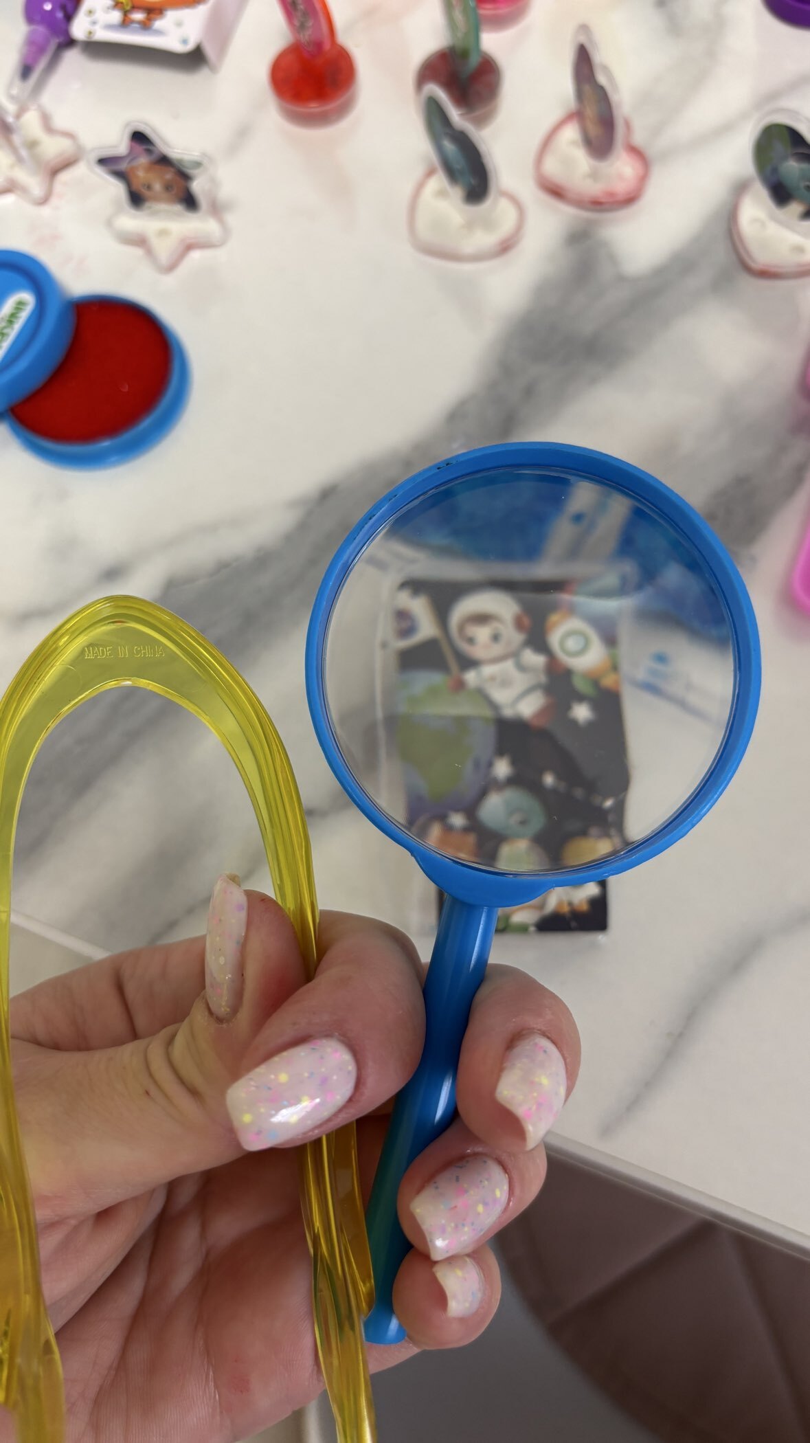 Фотография покупателя товара Развивающий набор «Пинцет и лупа», МИКС, по методике Монтессори - Фото 2