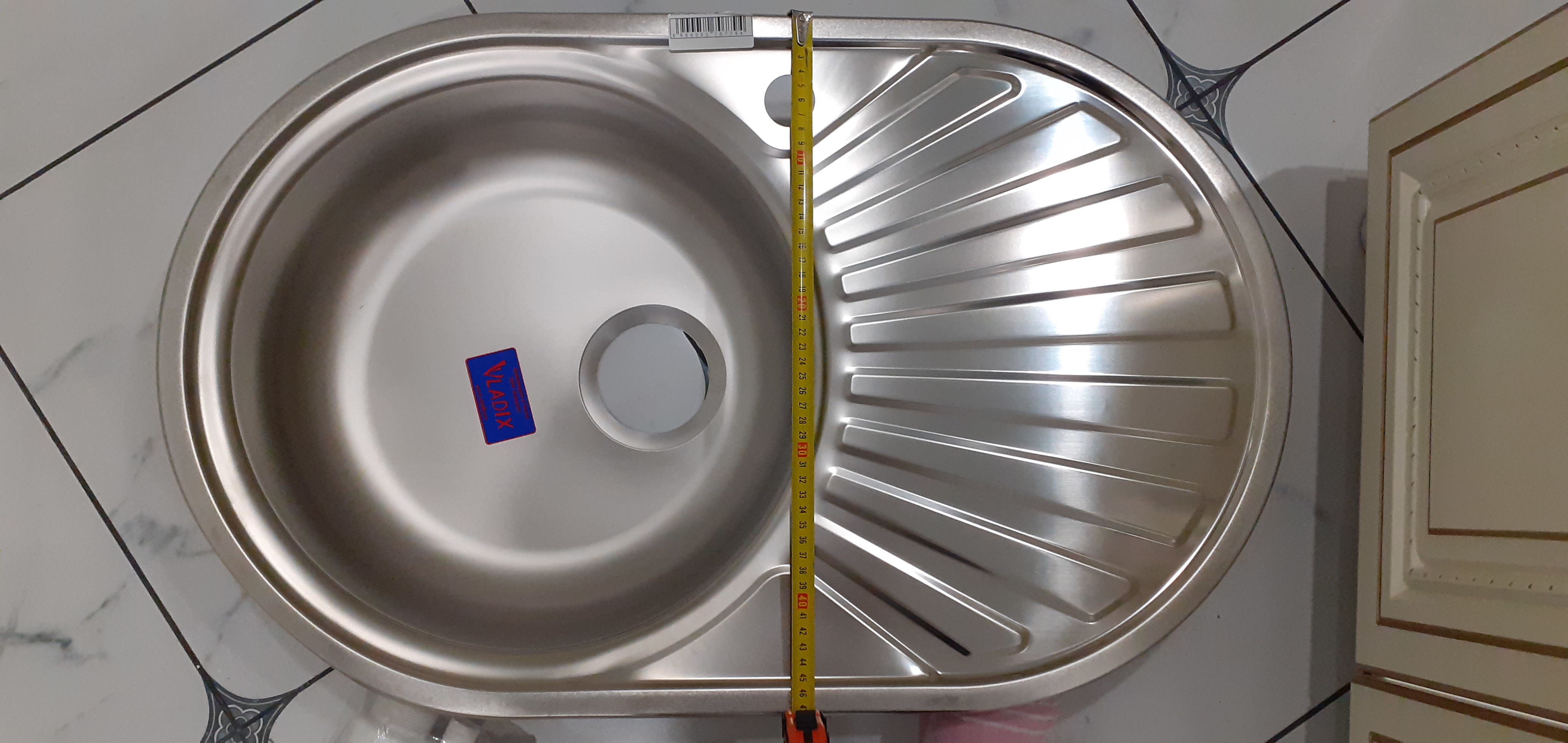 Фотография покупателя товара Мойка кухонная "Владикс", врезная, с сифоном, 77х48 см, левая, нержавеющая сталь 0.6 мм - Фото 2