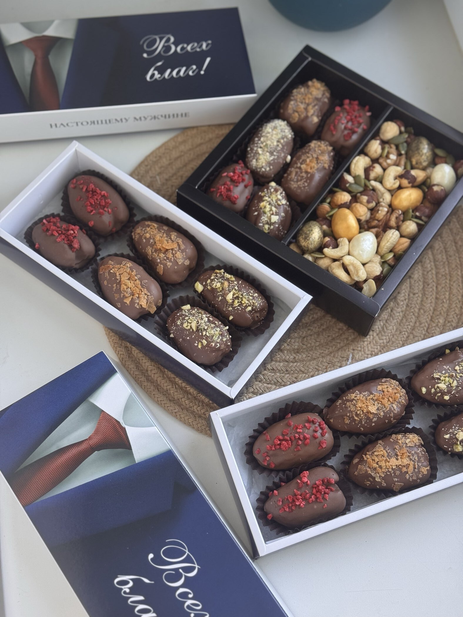 Фотография покупателя товара Коробка складная для 10 конфет без окна «Настоящему мужчине», 9.8×22×3.5 см - Фото 4