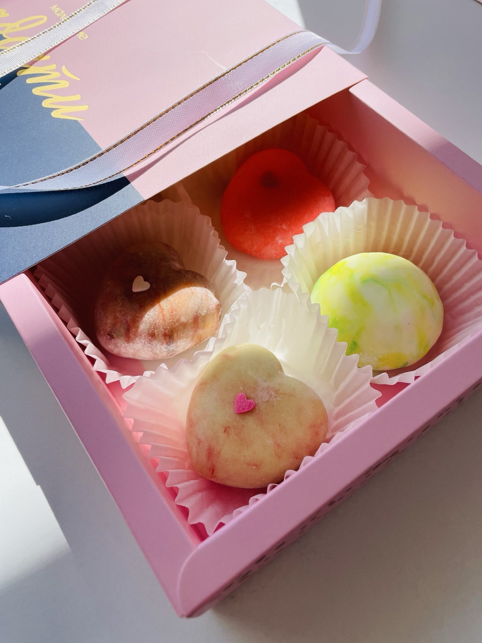 Фотография покупателя товара Коробка кондитерская, упаковка «Летай от счастья», 20 х 15 х 5 см - Фото 5