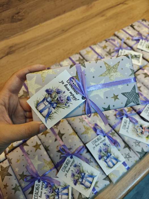 Фотография покупателя товара Бумага упаковочная, крафт «Звезды», 70×100 см, 1 лист - Фото 2