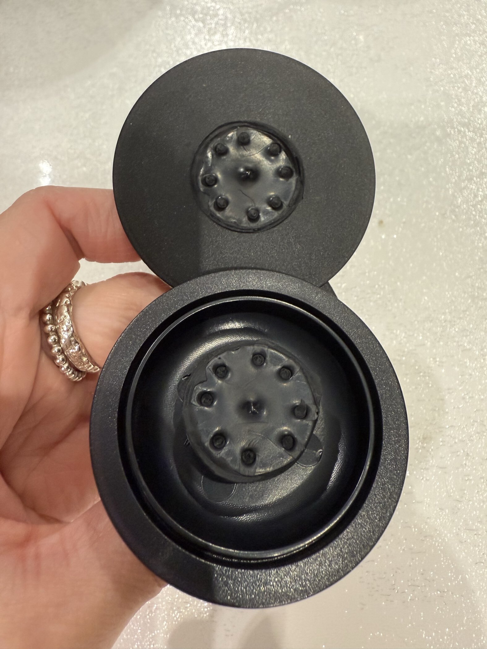 Фотография покупателя товара Автомобильный держатель Hoco CA40, для 4-6.5 дюймов, чёрный - Фото 1