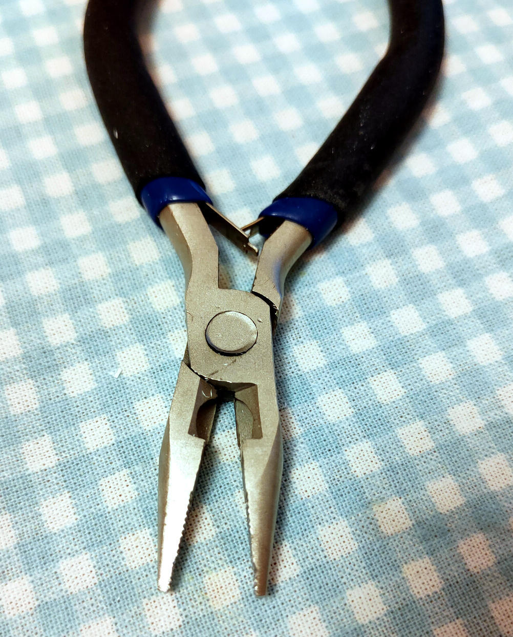 Фотография покупателя товара Длинногубцы ТУНДРА mini, никелированные, обрезиненные рукоятки, 125 мм - Фото 4