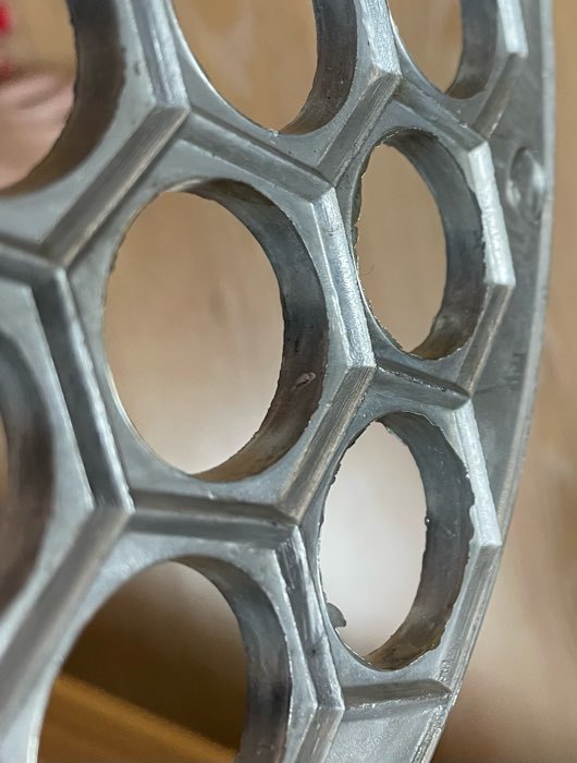 Фотография покупателя товара Пельменница алюминиевая, тяжелая, d=25 см, диаметр 2.5 см, 37 ячеек