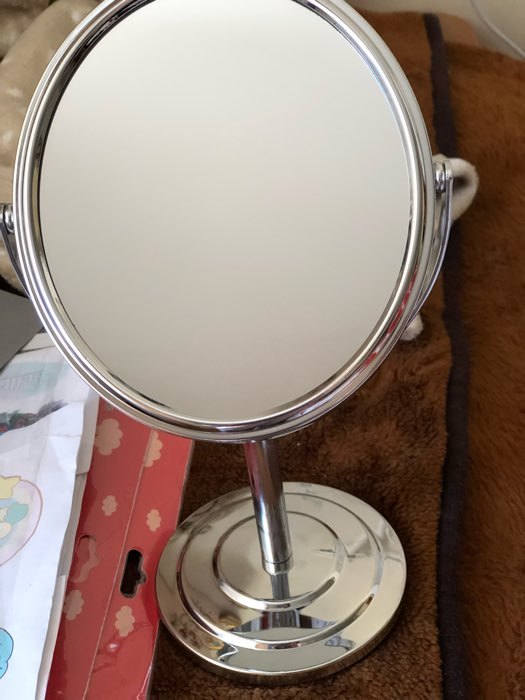 Фотография покупателя товара Зеркало на ножке, двустороннее, с увеличением, зеркальная поверхность 8 × 9,5 см, цвет серебристый - Фото 3