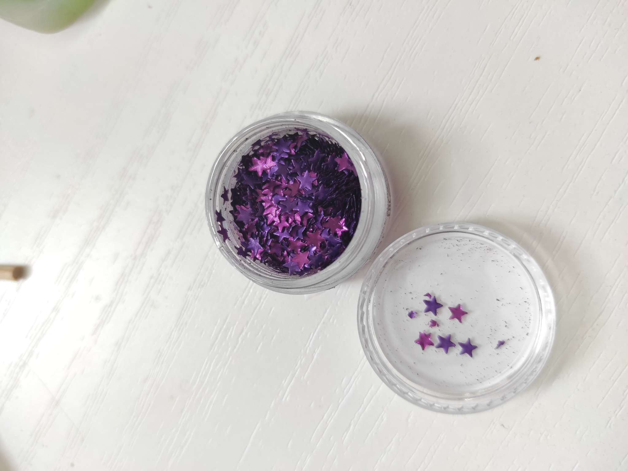 Фотография покупателя товара Глиттер пищевой фигурный «Сердца», золотые, 0.5 г - Фото 2