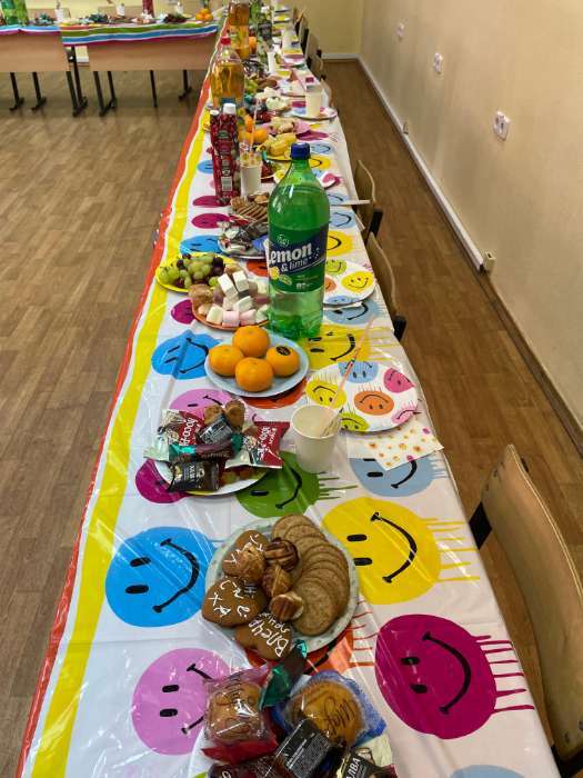 Фотография покупателя товара Тарелка одноразовая бумажная «Смайл», 18 см - Фото 1