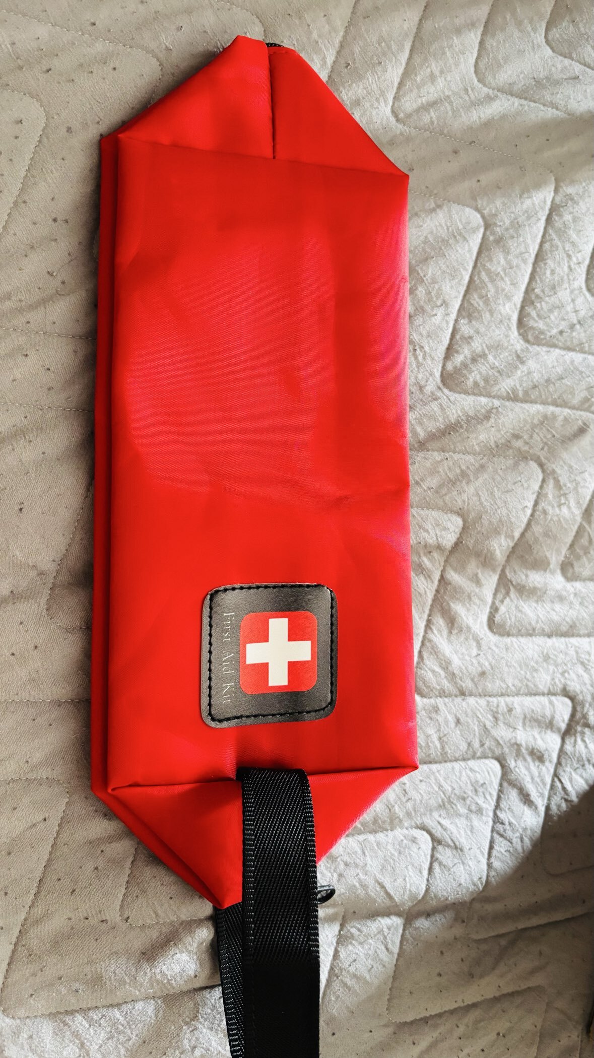 Фотография покупателя товара Аптечка дорожная First aid kid, 23.5×10×11.5 см, красный - Фото 3