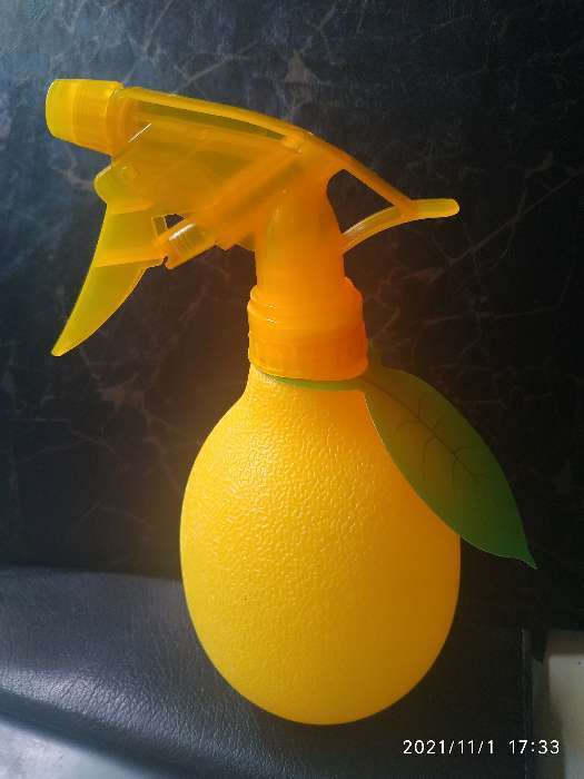 Фотография покупателя товара Пульверизатор «Лимон», 500 мл, цвет жёлтый - Фото 1