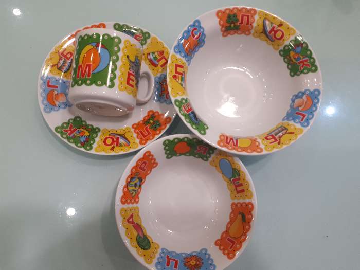 Фотография покупателя товара Набор посуды «Азбука», 3 предмета: кружка 200 мл, салатник 360 мл, тарелка мелкая 17 см