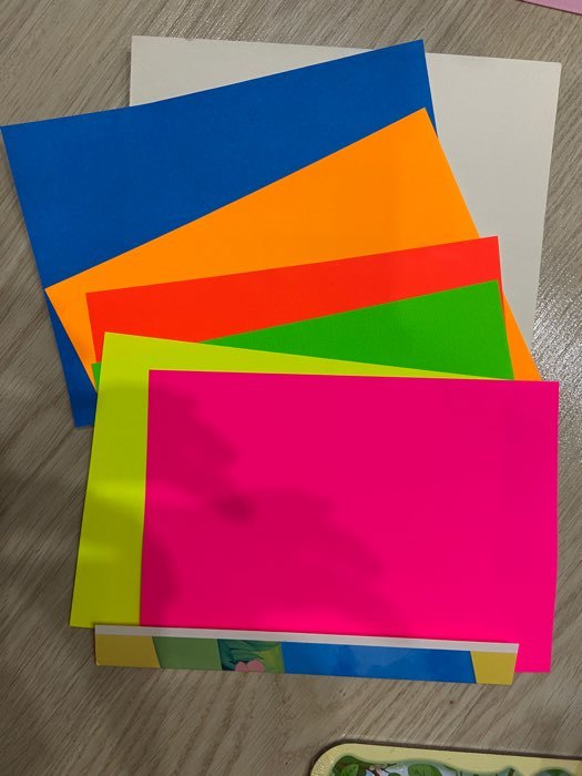 Фотография покупателя товара Бумага самоклеящаяся цветная А5 6 листов 6 цветов СМЕШАРИКИ - Фото 2