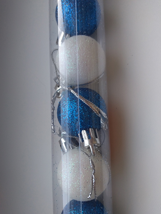 Фотография покупателя товара Набор шаров пластик d-3 см, 15 шт "Блеск" белый синий
