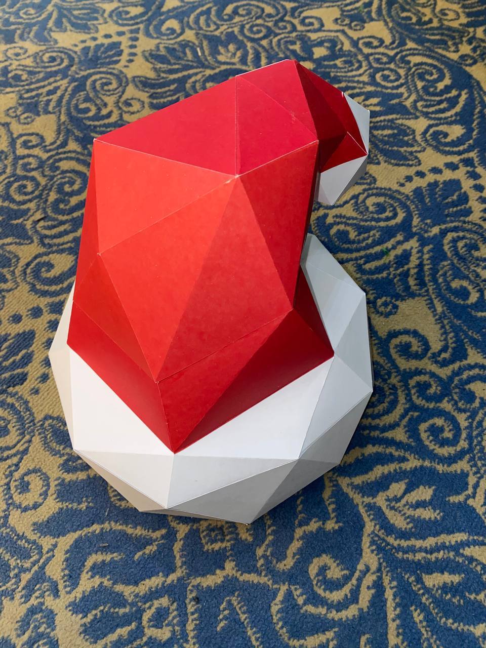 Фотография покупателя товара Набор для создания полигональной фигуры «Новогодняя шапка», 32.5 х 44 см - Фото 2