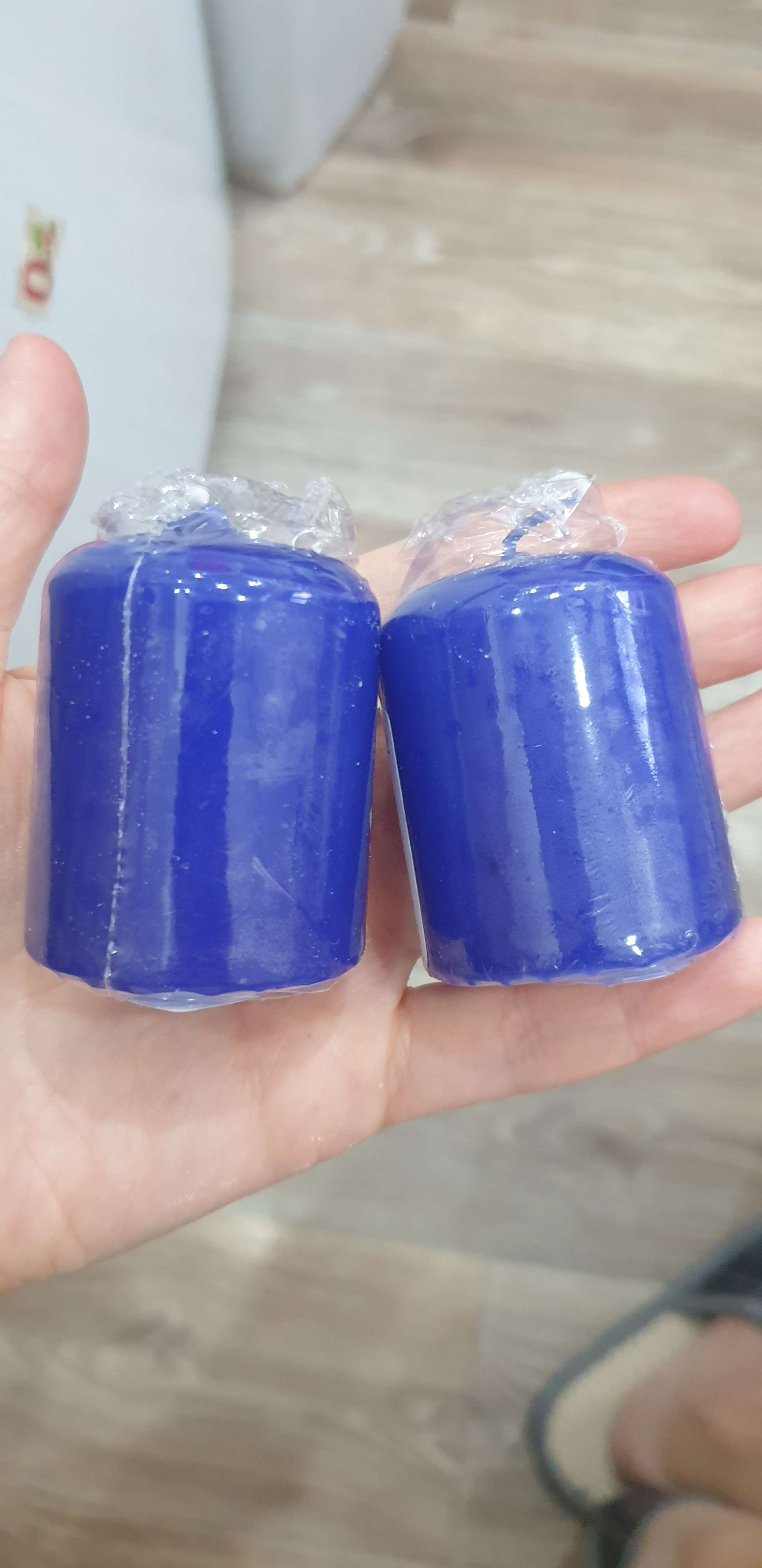 Фотография покупателя товара Свеча - цилиндр, 4х5см, 7 ч, 47 г, голубая - Фото 2