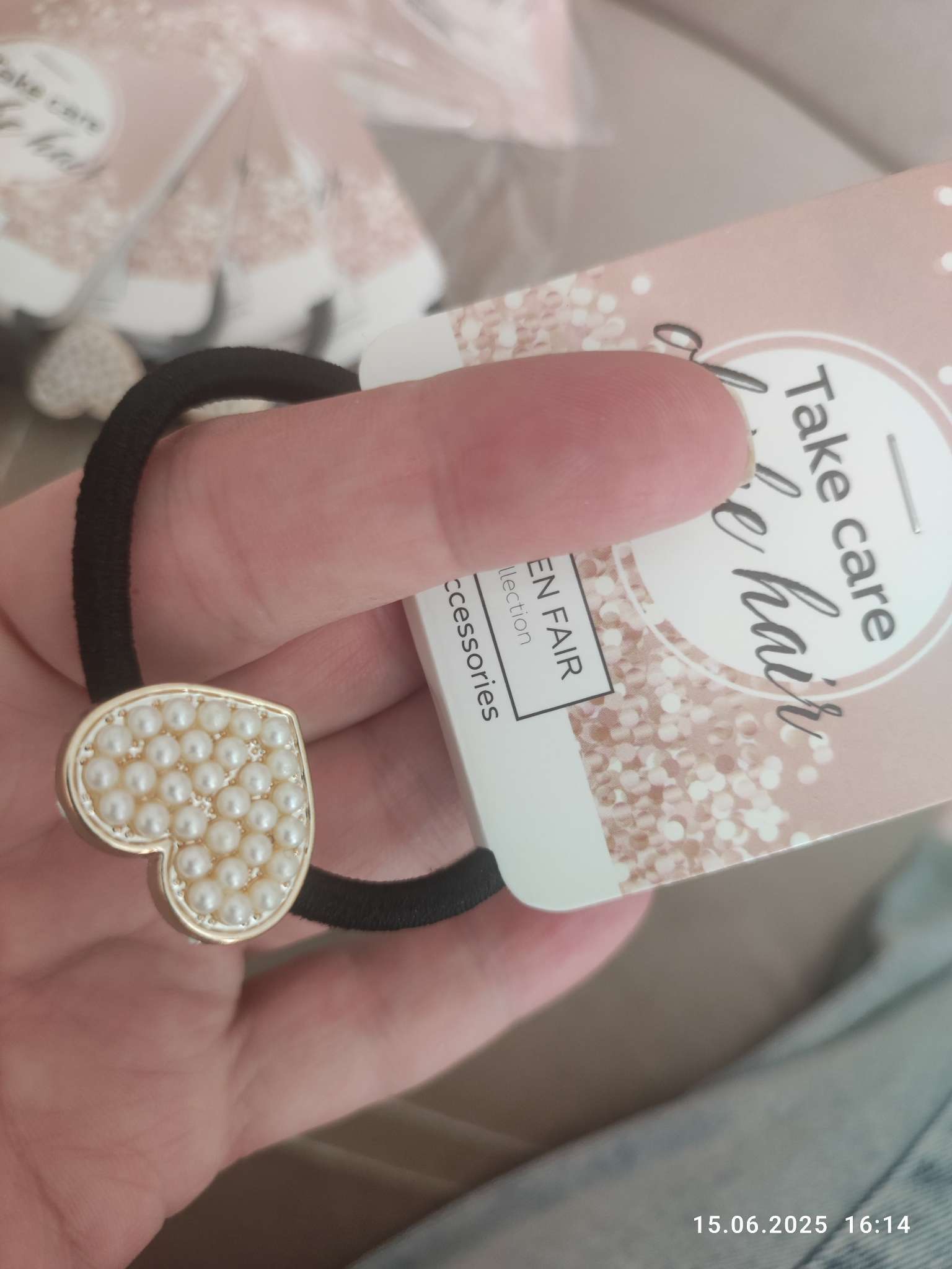 Фотография покупателя товара Резинка для волос QF «Алдона», бусины сердце - Фото 2