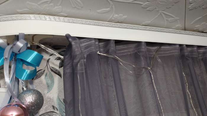 Фотография покупателя товара Декоративная планка «Лабиринт», длина 250 см, ширина 5 см, цвет белый/серебро - Фото 1