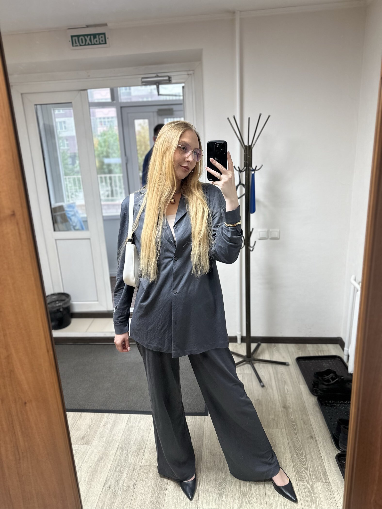 Фотография покупателя товара Костюм женский (рубашка, брюки, топ) KAFTAN Base, размер 46, пудровый - Фото 1