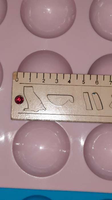 Фотография покупателя товара Форма для выпечки Доляна «Полусфера», силикон, 28×16,5 см, 15 ячеек (d=4,5 см), цвет розовый - Фото 8