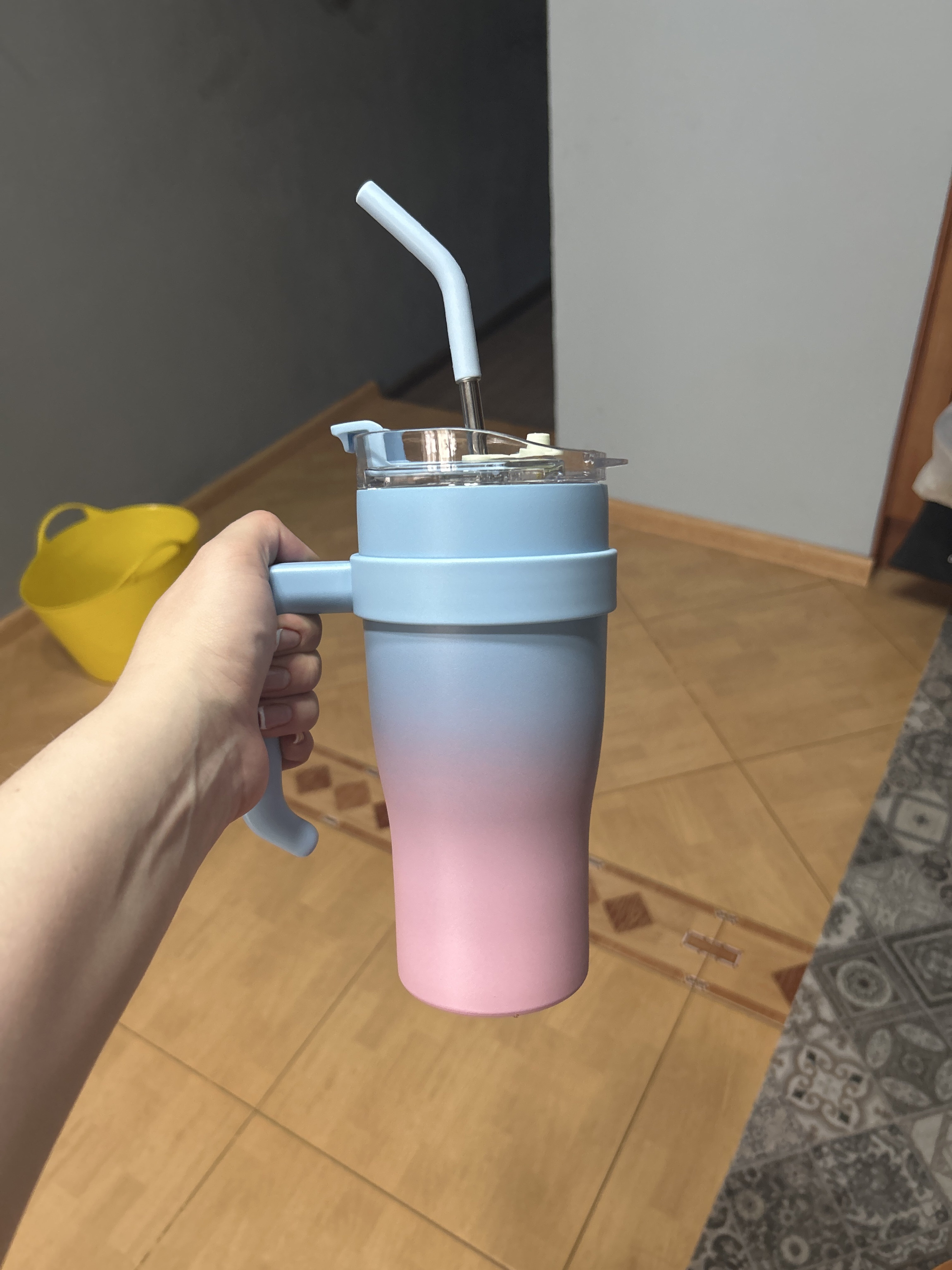 Фотография покупателя товара Термокружка, 900 мл, с трубочкой, сохраняет тепло 6 ч, нержавеющая сталь, серая - Фото 1