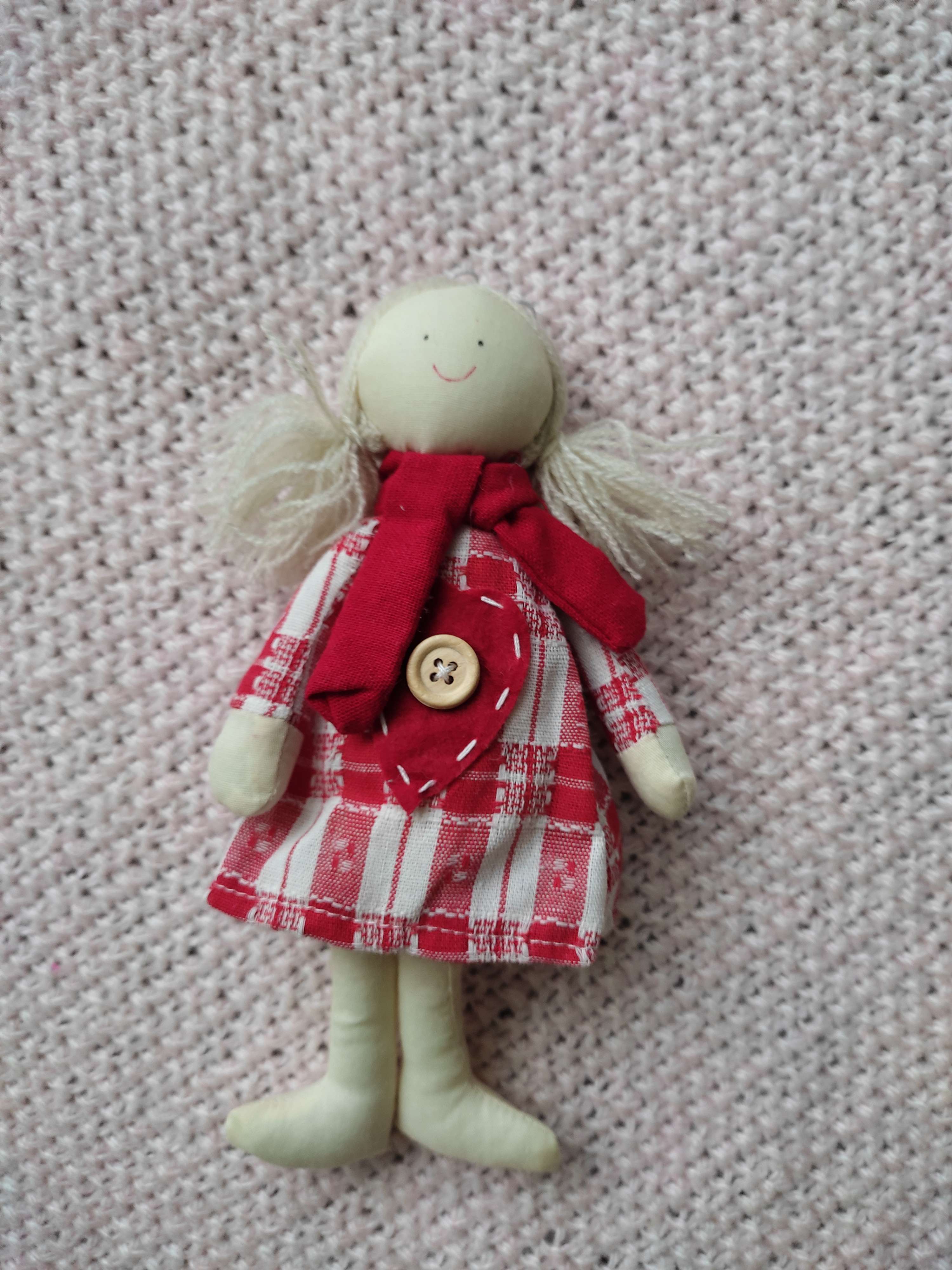 Фотография покупателя товара Кукла интерьерная «Оксана», платье в горошек, с сердцем, цвета МИКС - Фото 1