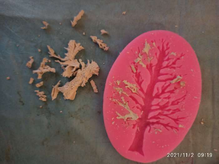 Фотография покупателя товара Молд силикон "Дерево без листьев" 8,5х6х0,9 см - Фото 2