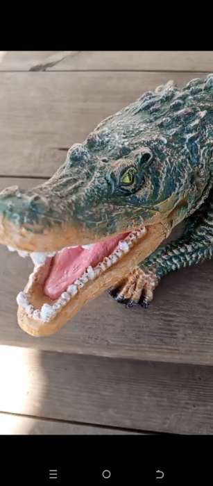 Фотография покупателя товара Садовая фигура из полистоуна «Крокодил», 20×50×28 см - Фото 2