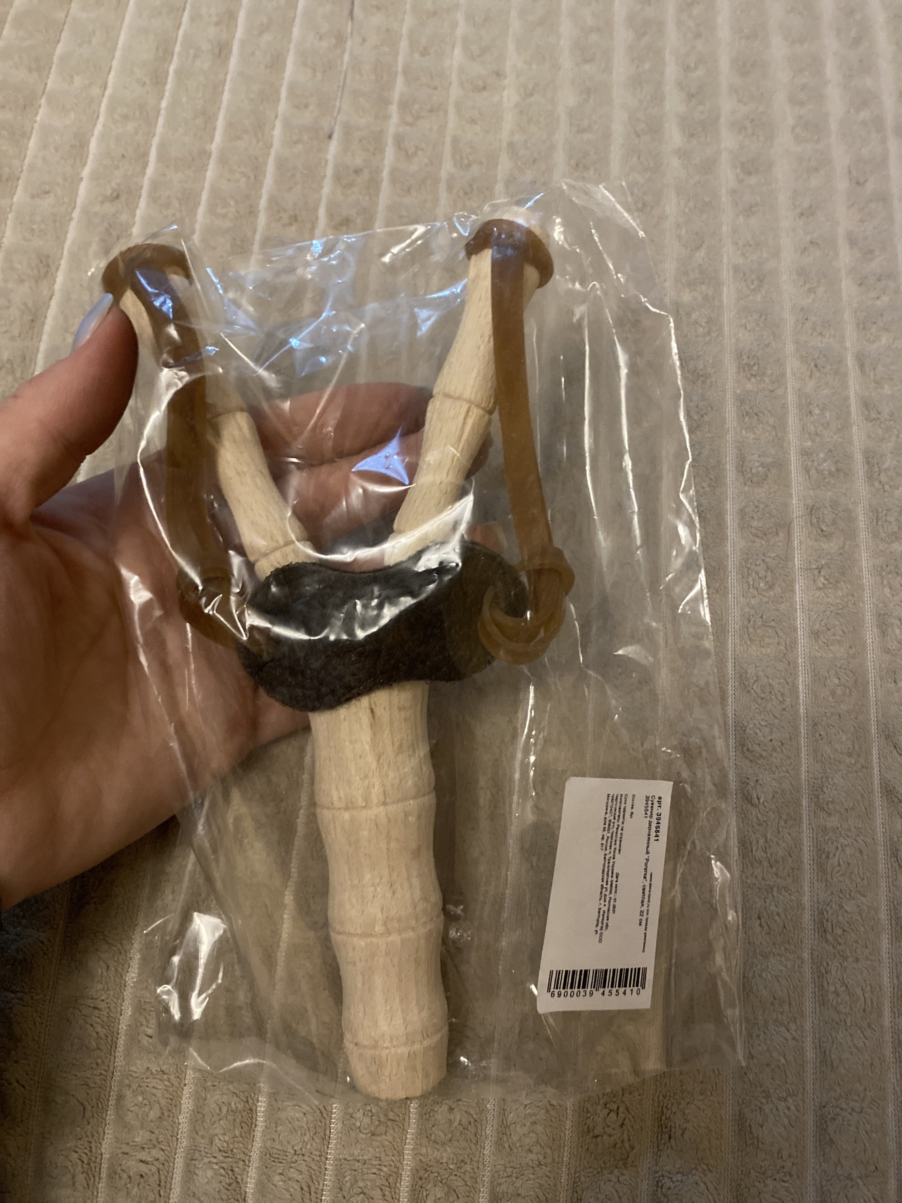 Фотография покупателя товара Сувенирное оружие "Рогатка", деревянное, светлая, 22 см - Фото 1