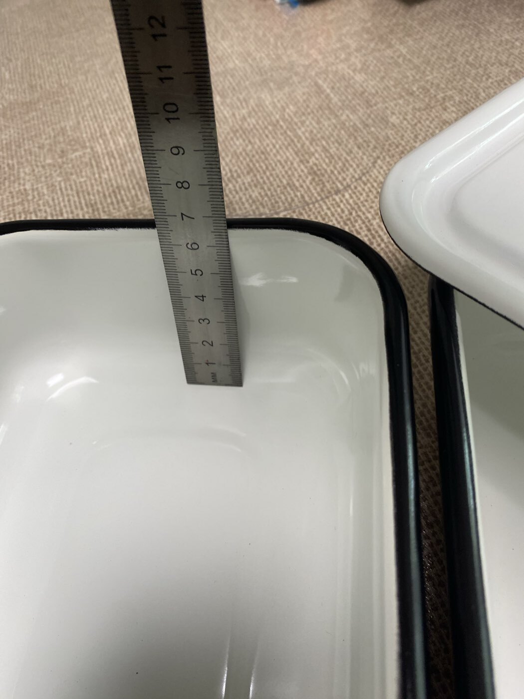 Фотография покупателя товара Контейнер, 1.5 л, с крышкой, эмалированная сталь, деколь МИКС, белый - Фото 4