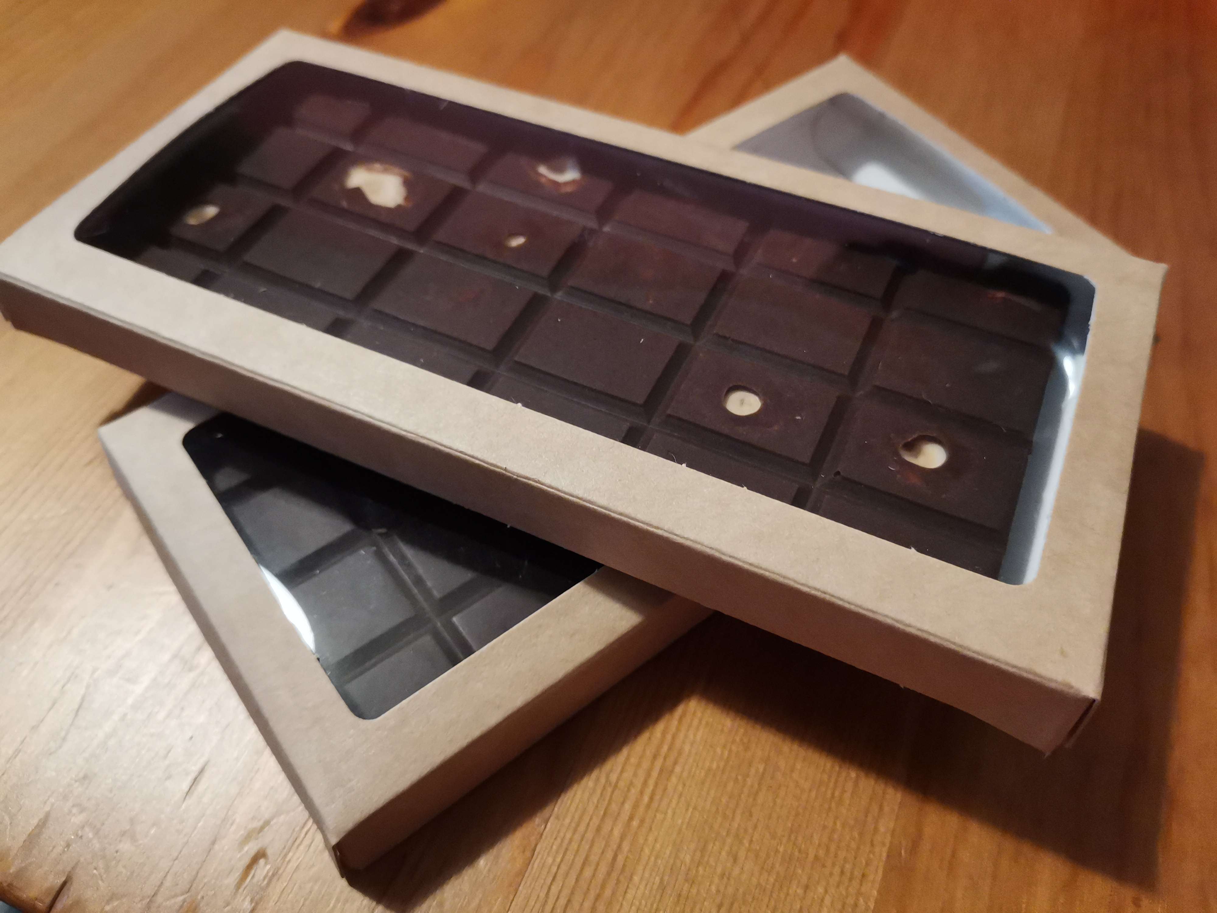 Фотография покупателя товара Подарочная коробка под плитку шоколада, крафт с окном, 17,1 х 8 х 1,4 см - Фото 2