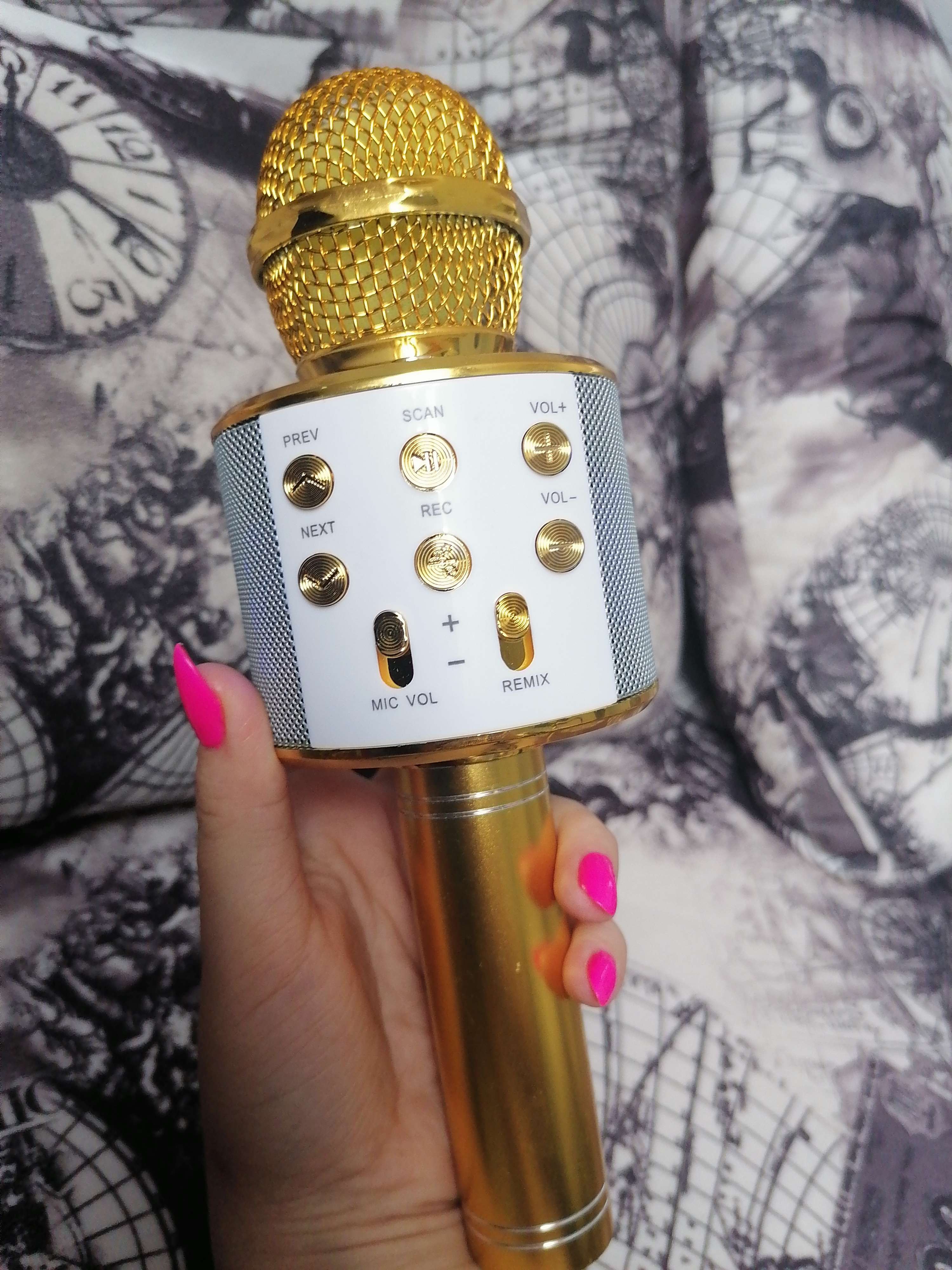 Фотография покупателя товара Микрофон для караоке Belsis MA3001BE, Bluetooth, FM, microSD, цвет золото - Фото 1