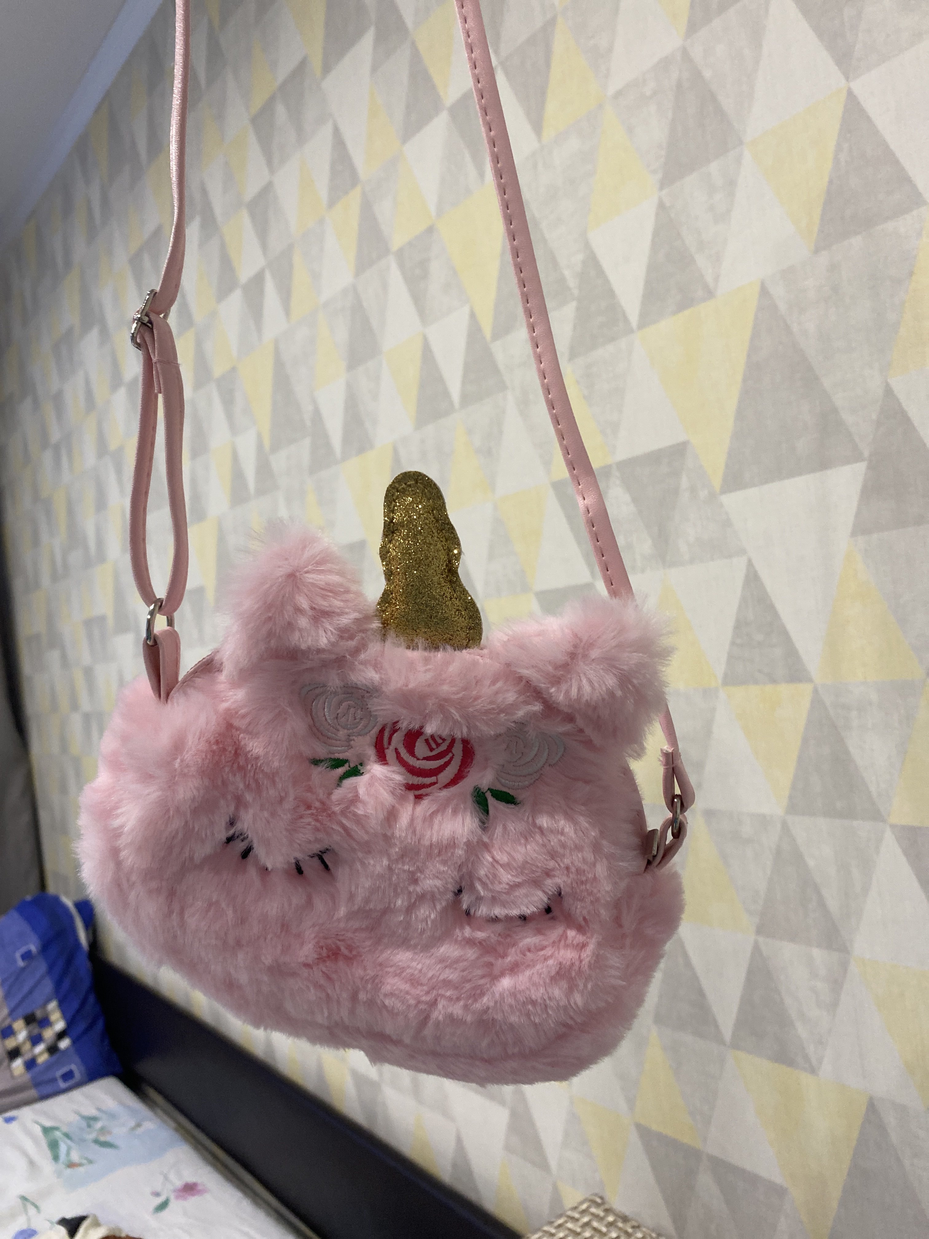 Фотография покупателя товара Сумка детская для девочки "Единорог", на молнии, цвет розовый - Фото 3